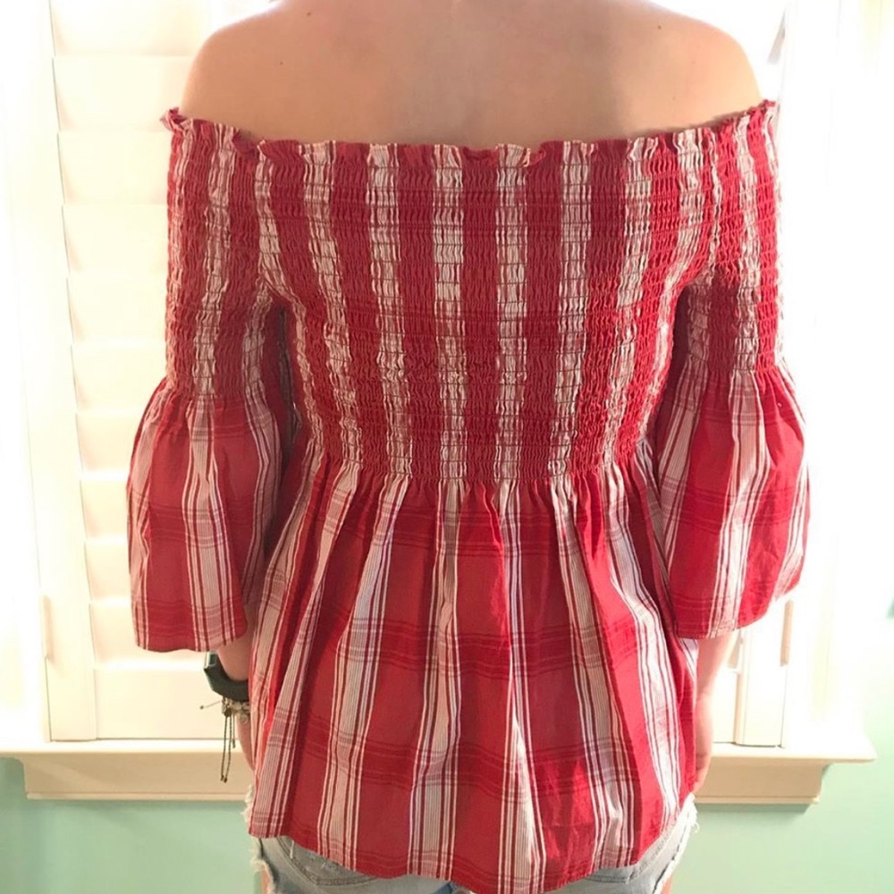 Zara Red Off The Shoulder Top- Size Small - Picture 2 of 2